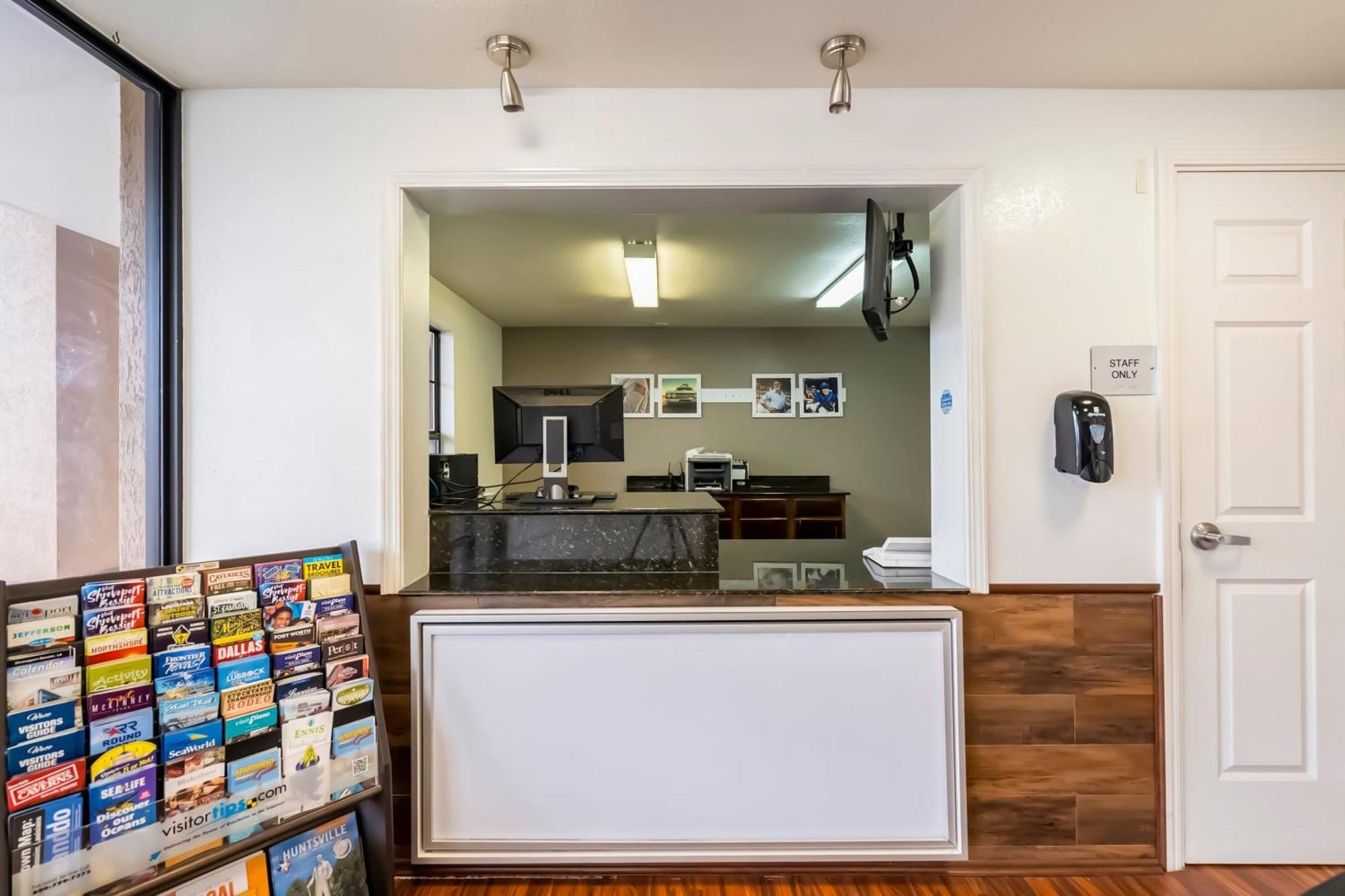 Oyo Bossier La - Red River Hotel Bossier City